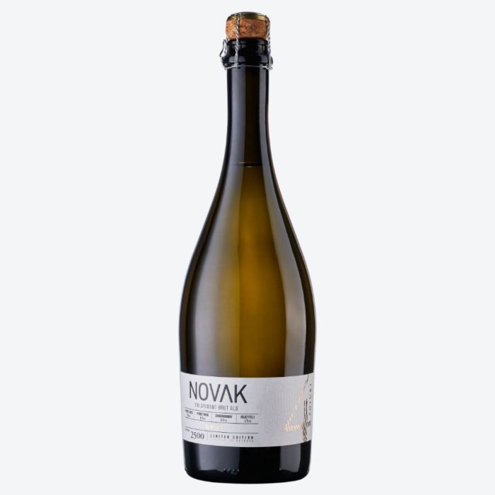 Novak Brut Chardonnay Pinot Grigio Pinot Noir Rkatsiteli 2019